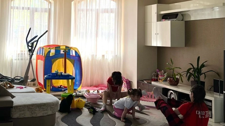 Запорізька родина з вісьмома дітьми отримала оновлений дім