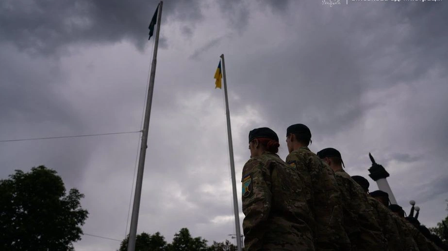 Ордени замість синів: у Запоріжжі вшанували пам’ять полеглих морпіхів