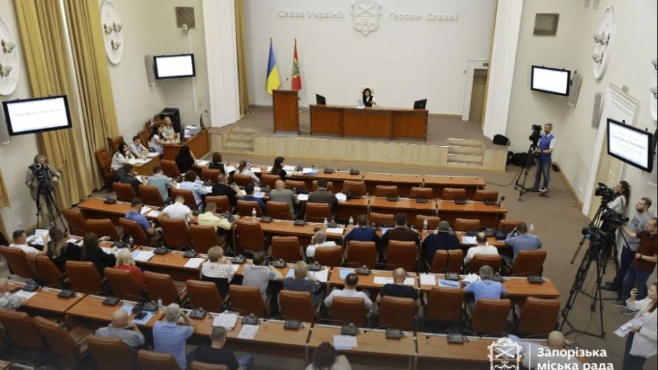 Фінансова підтримка захисників та відбудова будинків - рішення міськради Запоріжжя