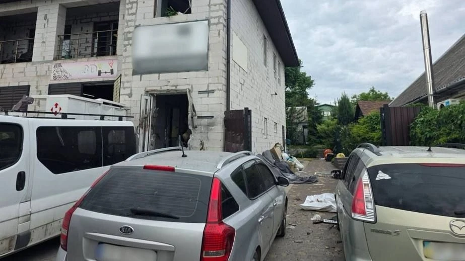 Трагічна атака FPV-дрона на запорізький автосервіс призвела до кримінального провадження