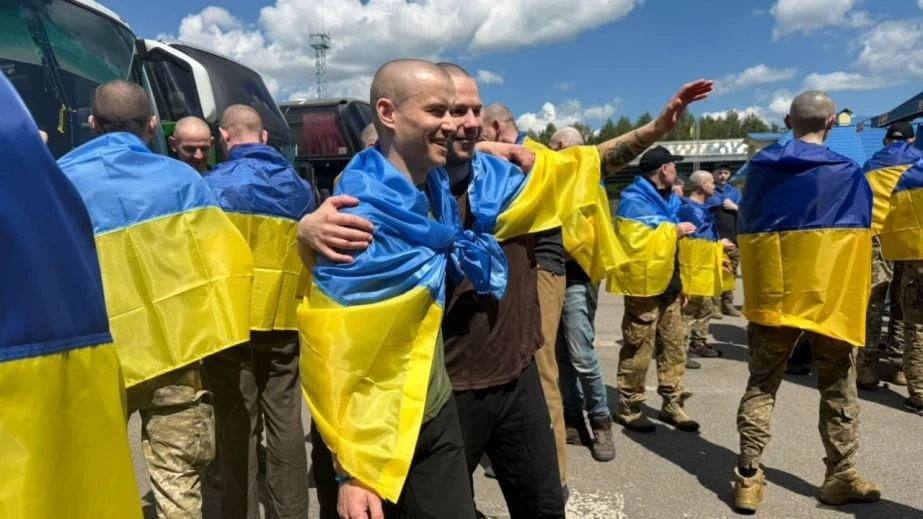 Одинадцятеро полонених мешканців Запоріжжя нарешті опинилися на волі